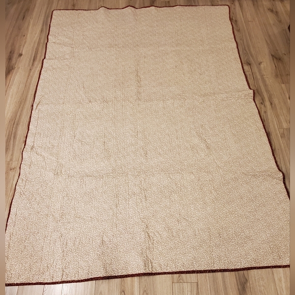 Handmade Vintage Patchwork Quilt, 61"×90", Green/Cranberry, Exceptional Piece! - Picture 10 of 16